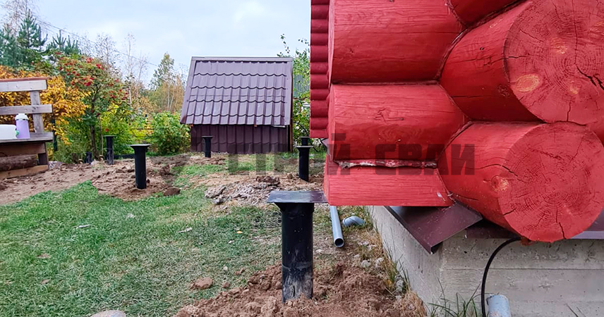 Закручивание винтовых свай 108*3500 мм редуктором в СНТ Корабел - СтройСваи