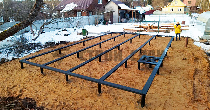 Свайно-винтовой фундамент в посёлке Вырица